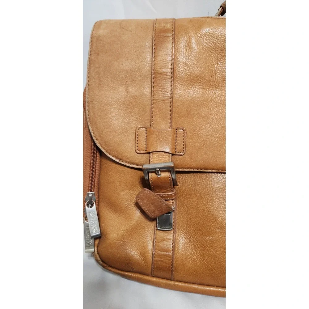 Kenneth Cole Reaction Tan Leather Messenger Bag Laptop Briefcase Satchel